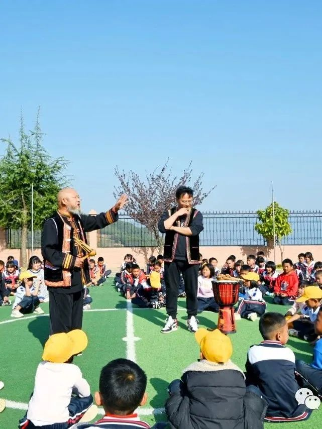 A Music Class in Spring